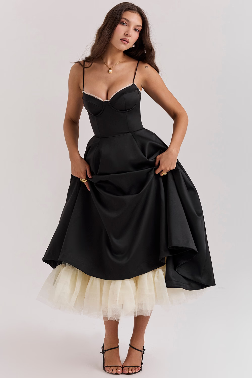 Robe évasée | Satin | Élégance et raffinement