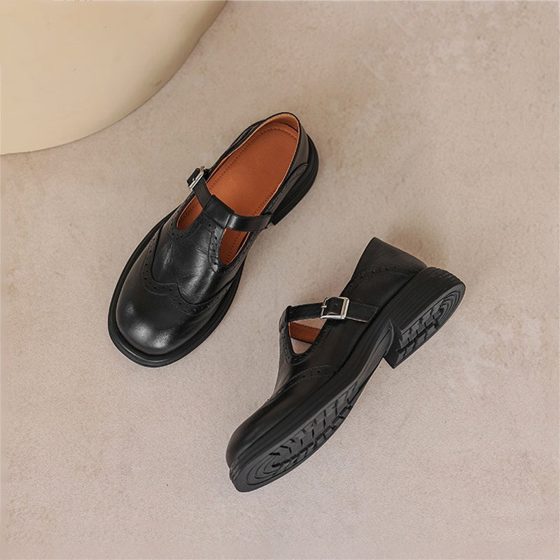 Chaussures T-Bar pour Femme – Style texturé avec détails perforés
