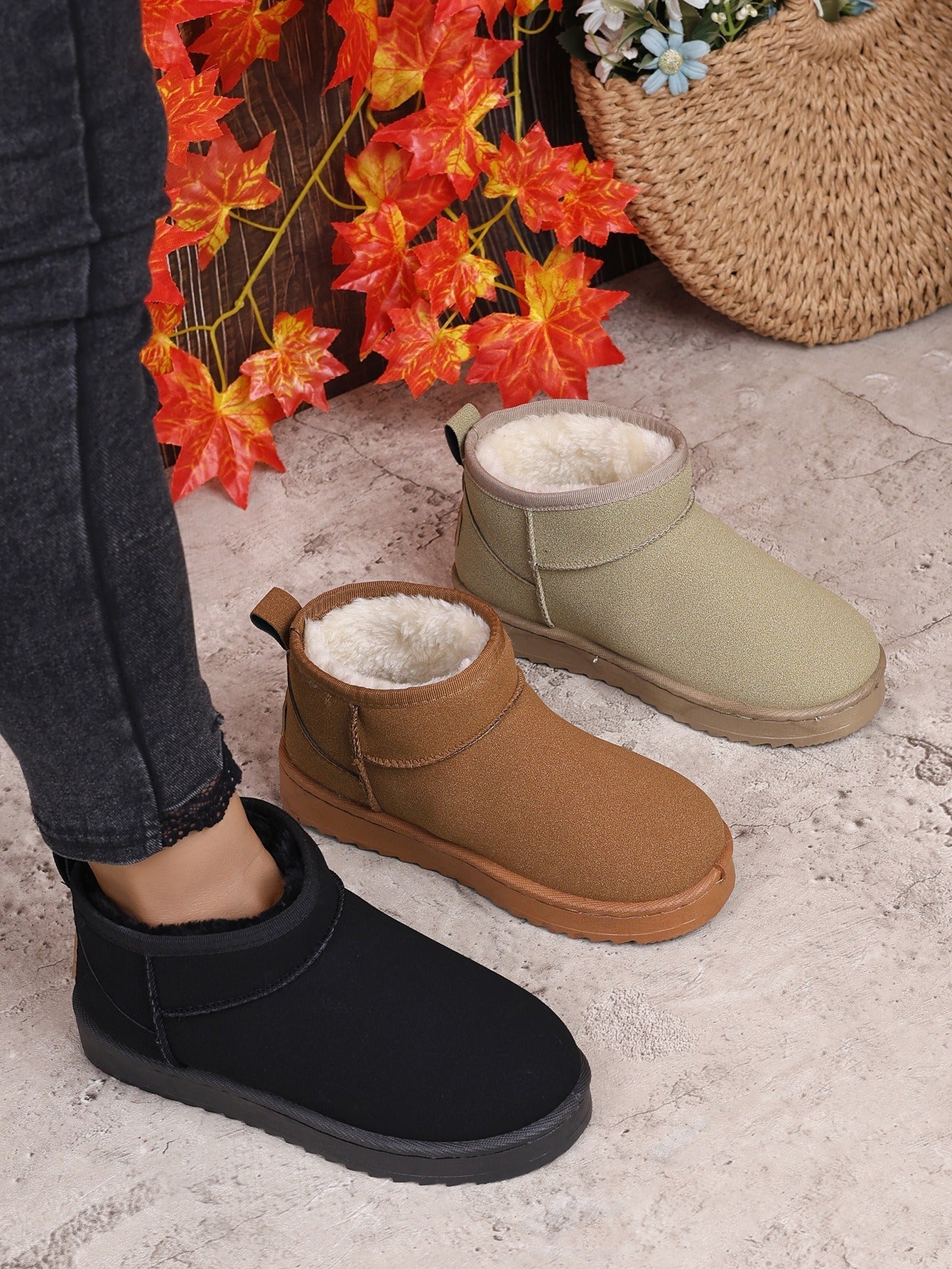 Bottines Femme Ultra Mini à Semelle Compensée avec Doublure en Fourrure – Bottines Noires Cheville pour un Confort Hivernal