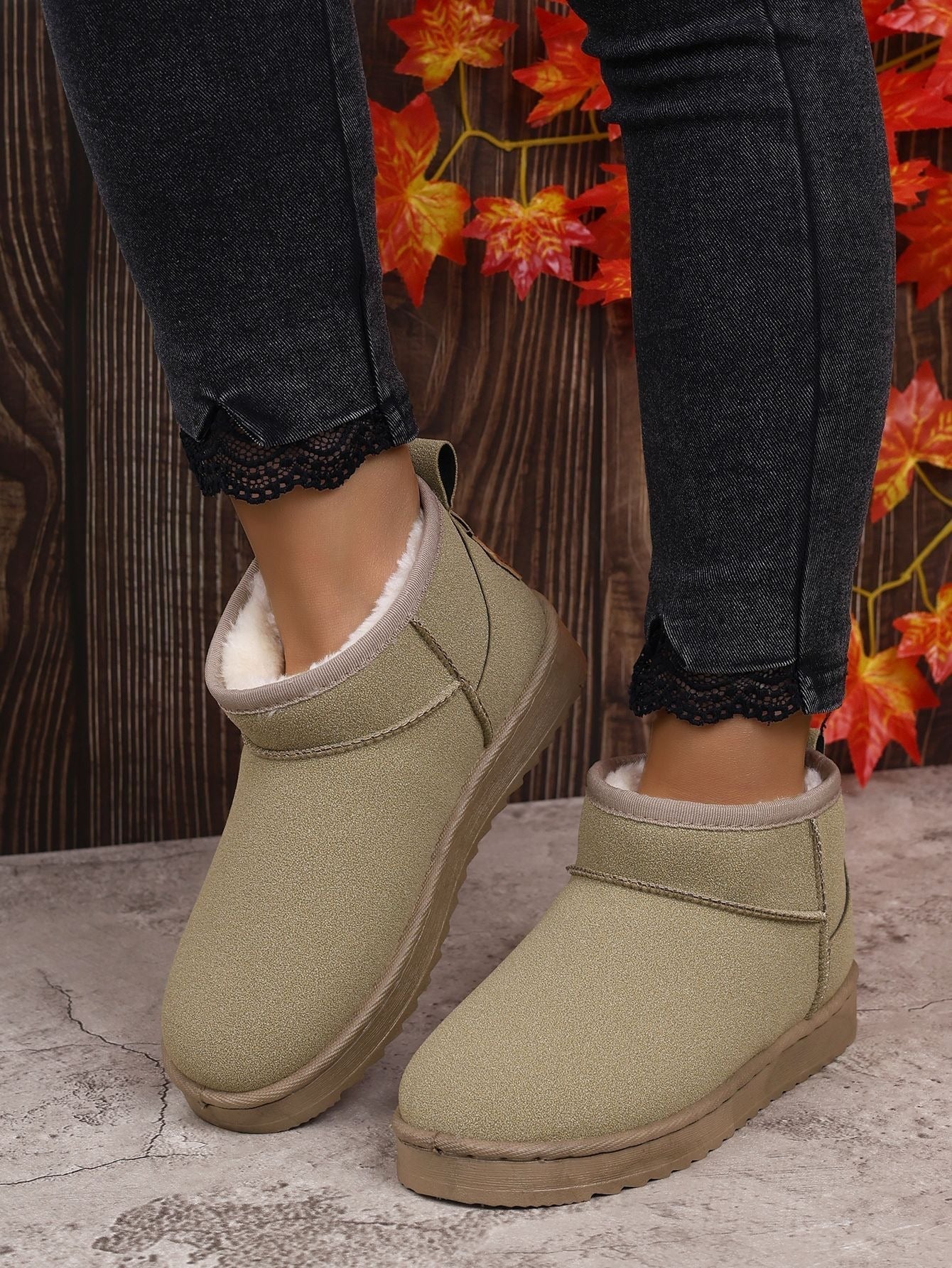 Bottines Femme Ultra Mini à Semelle Compensée avec Doublure en Fourrure – Bottines Noires Cheville pour un Confort Hivernal