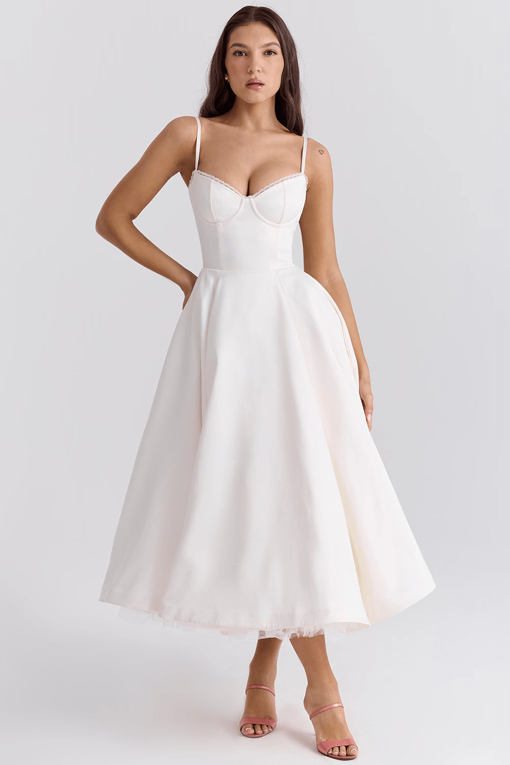 Robe évasée | Satin | Élégance et raffinement