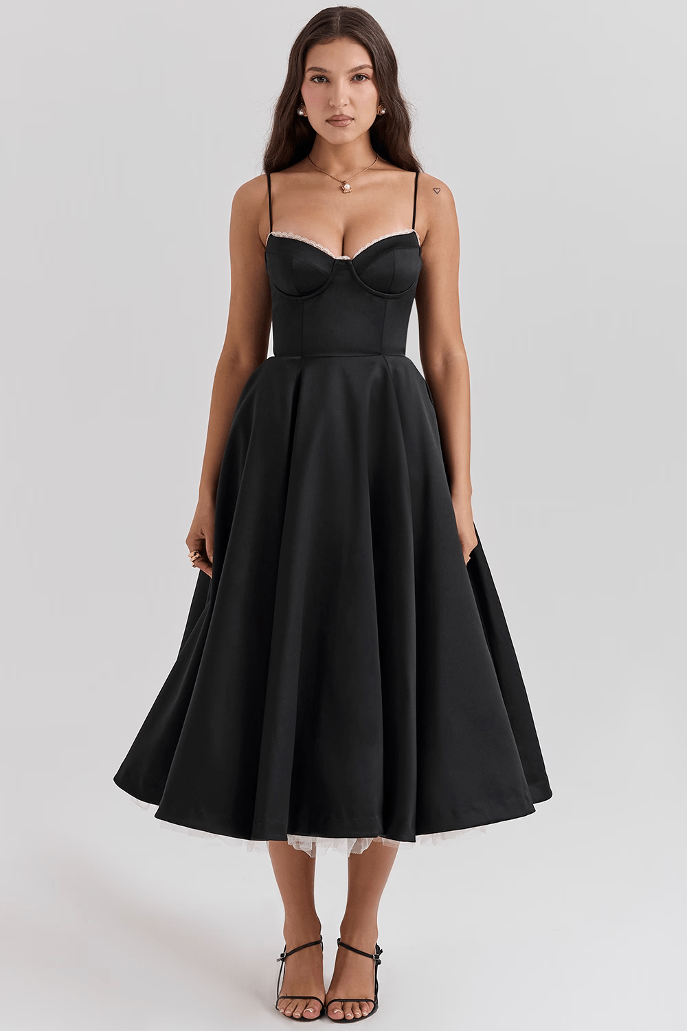 Robe évasée | Satin | Élégance et raffinement