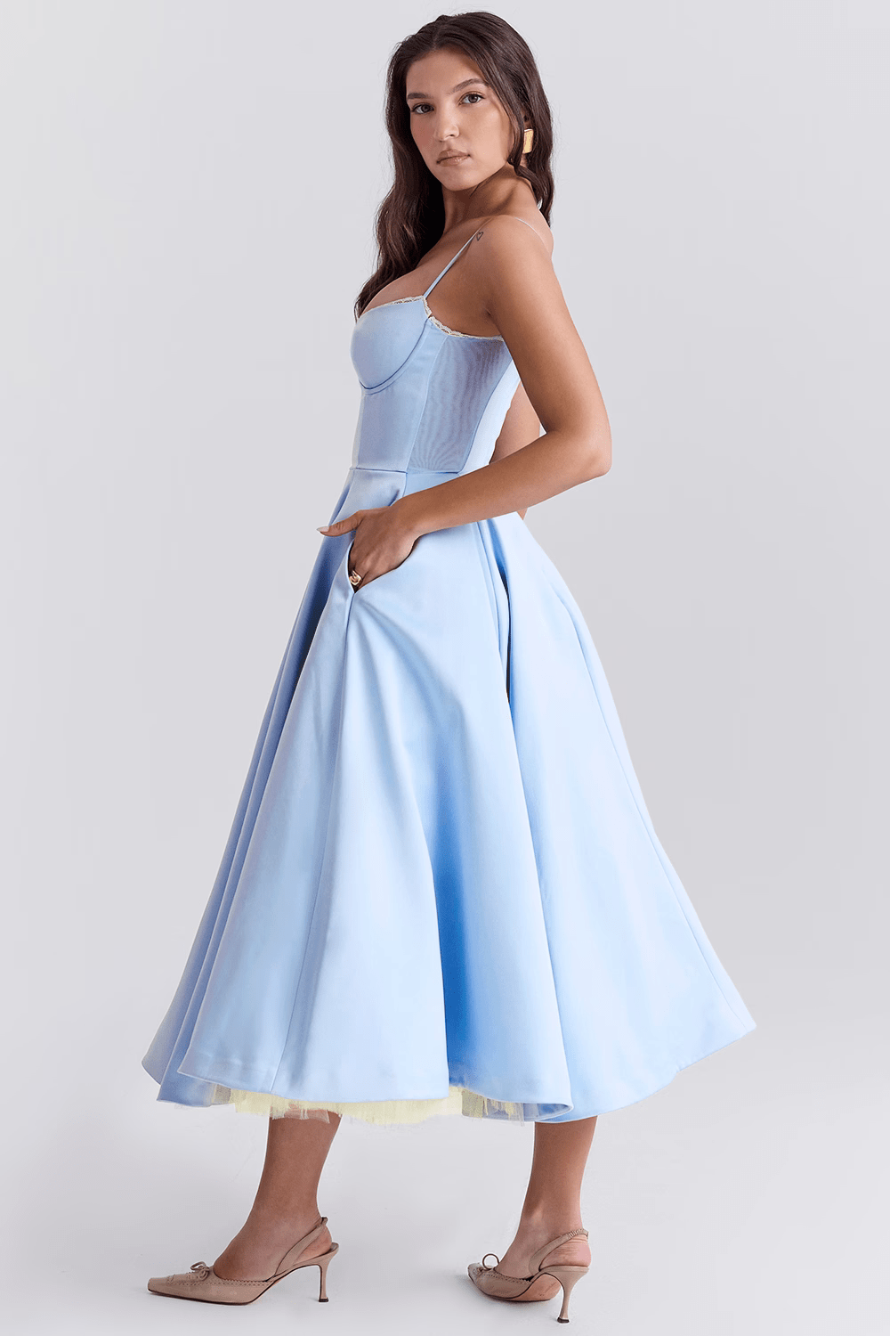 Robe évasée | Satin | Élégance et raffinement