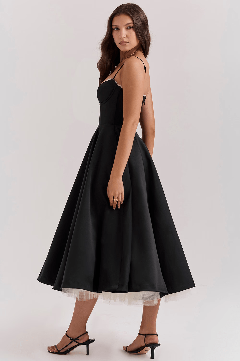Robe évasée | Satin | Élégance et raffinement