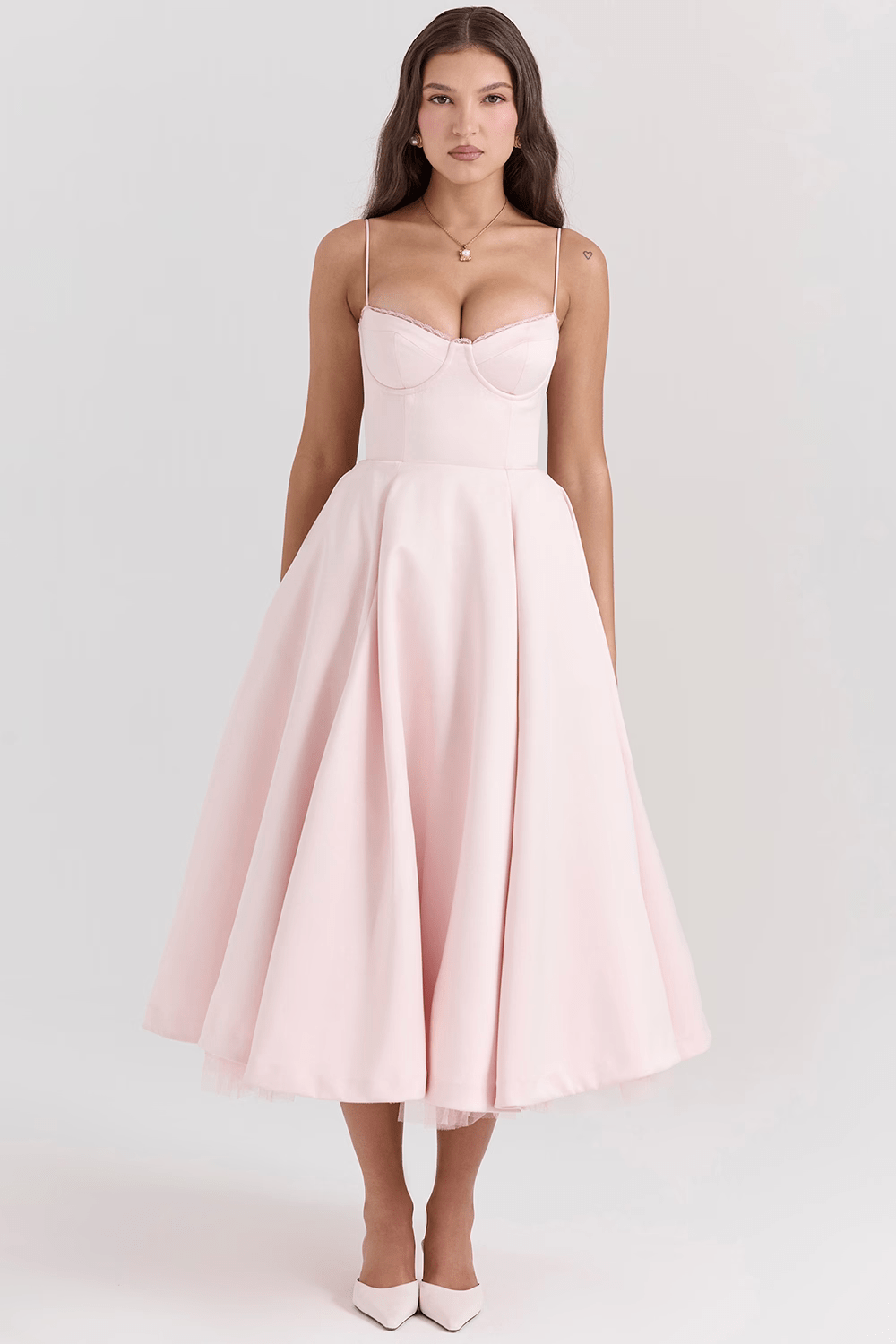 Robe évasée | Satin | Élégance et raffinement
